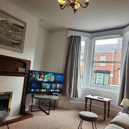66 Tennyson Avenue - 3 Bed House With Courtyard Hébergement de vacances Scarborough